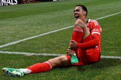 开云下载-精彩瞬间：西亚球队惊险晋级下一轮