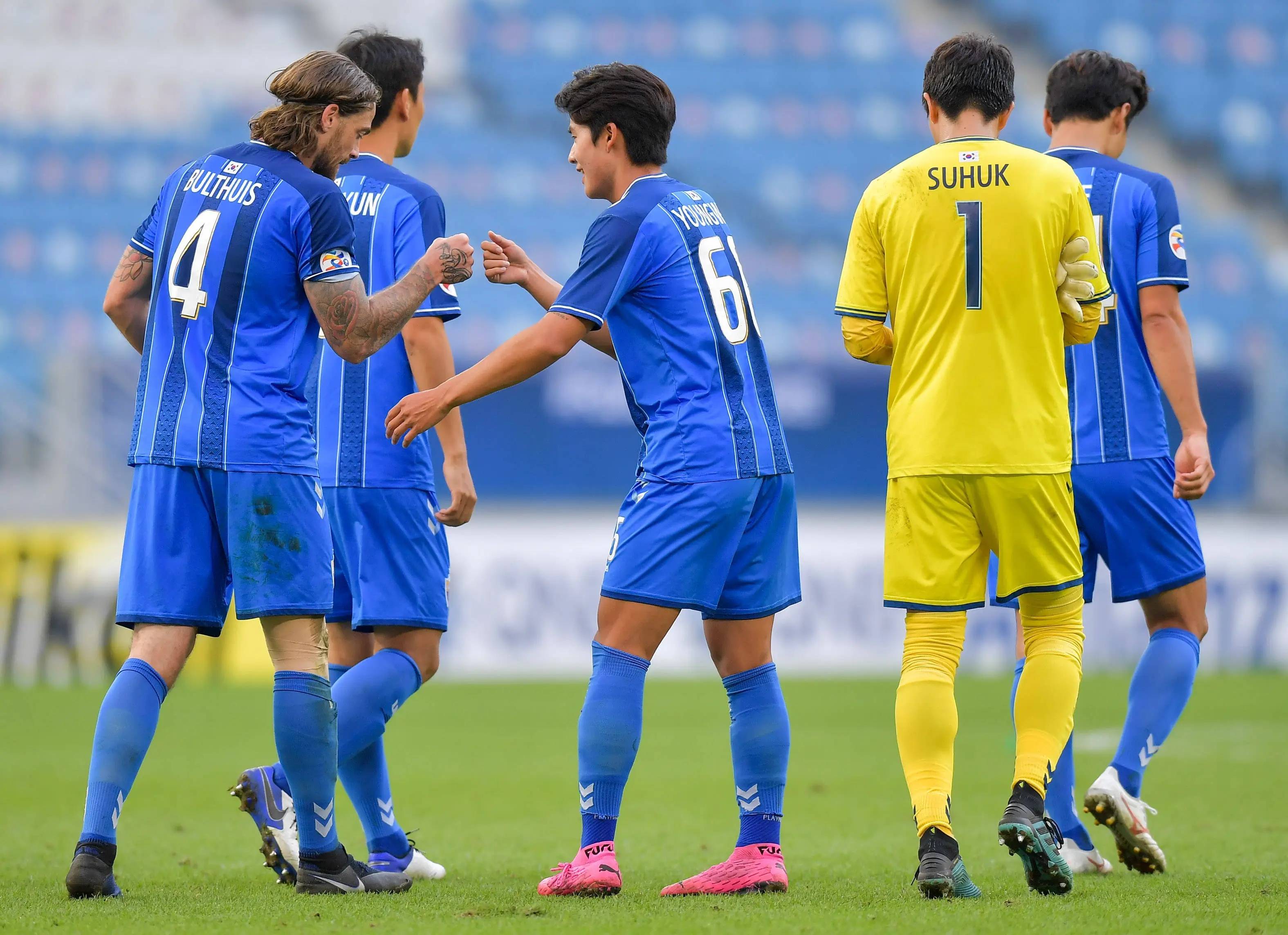 黑马球队逆袭,给豪门球队带来意外惊喜 黑马球队逆袭,给豪门球队带来意外惊喜