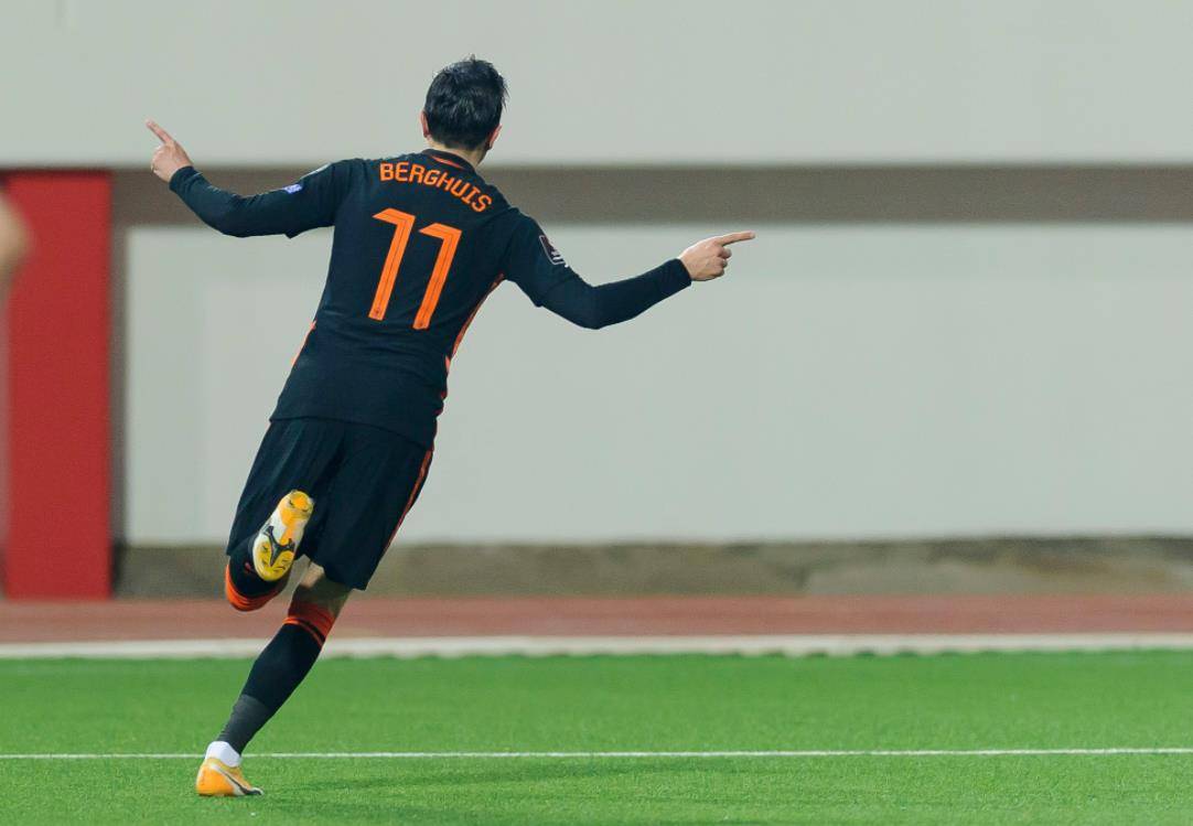 荷兰战平挪威,小组出线形势不明朗 荷兰战平挪威,小组出线形势不明朗