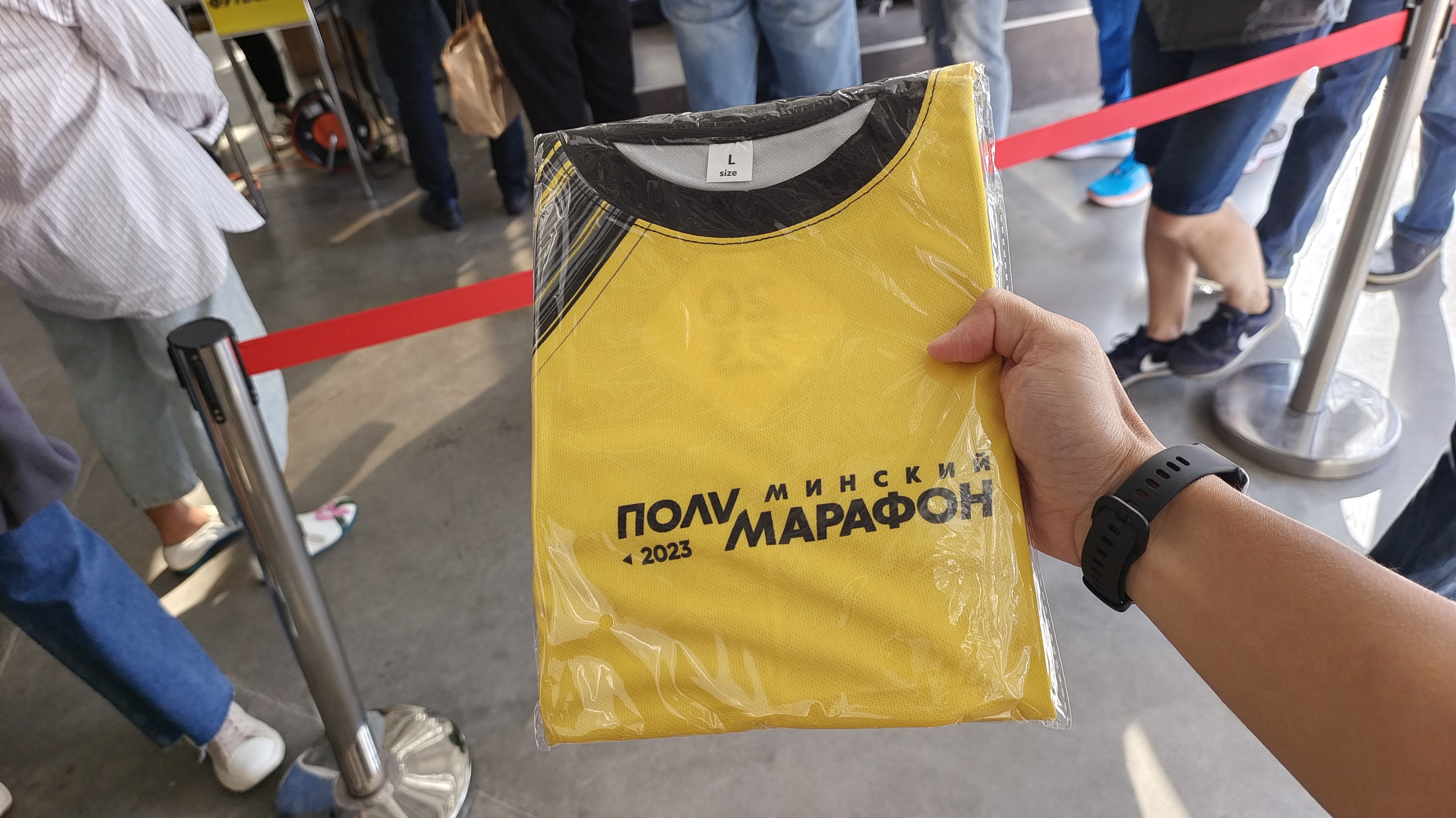 包含白俄罗斯马拉松运动员再刷新记录的词条