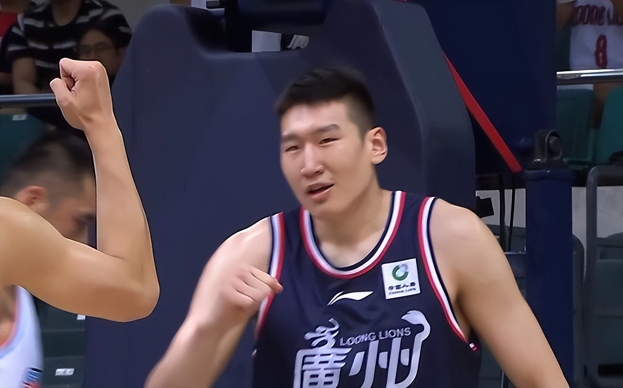 新疆队客场遭遇重创伤病加重困境的简单介绍 新疆队客场遭遇重创伤病加重困境的简单介绍