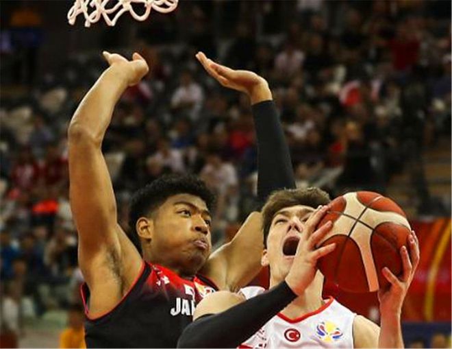 雄鹿B队力克日本男篮,汉密尔顿打破历史纪录的简单介绍 雄鹿B队力克日本男篮,汉密尔顿打破历史纪录的简单介绍