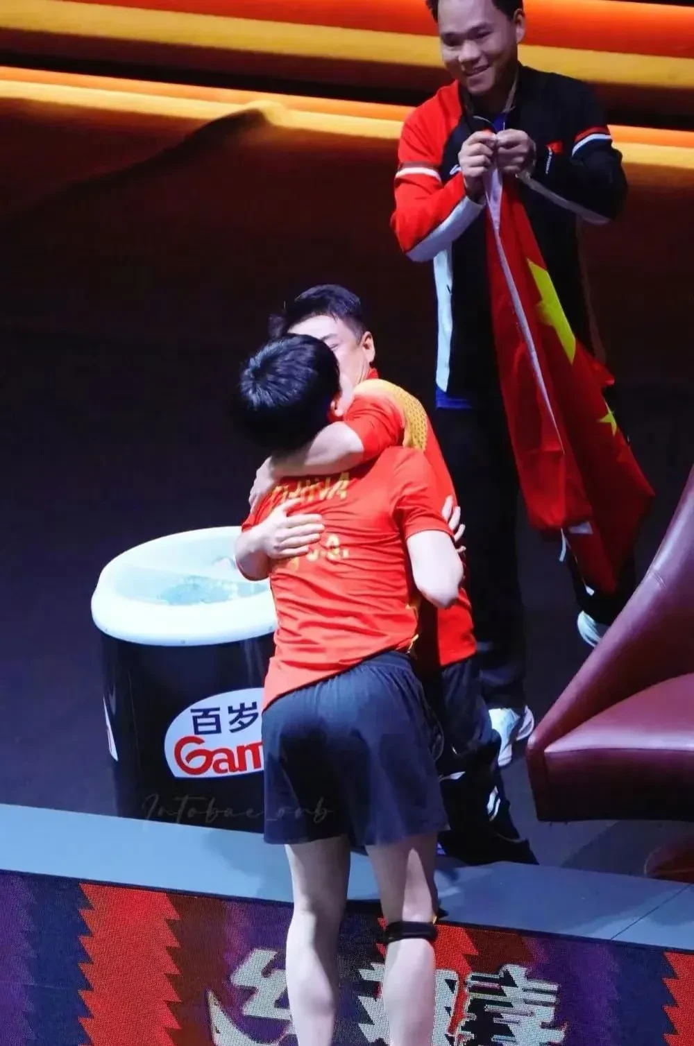 瑞典乒乓球队险胜中国乒乓球队，王皓完成帽子戏法的简单介绍