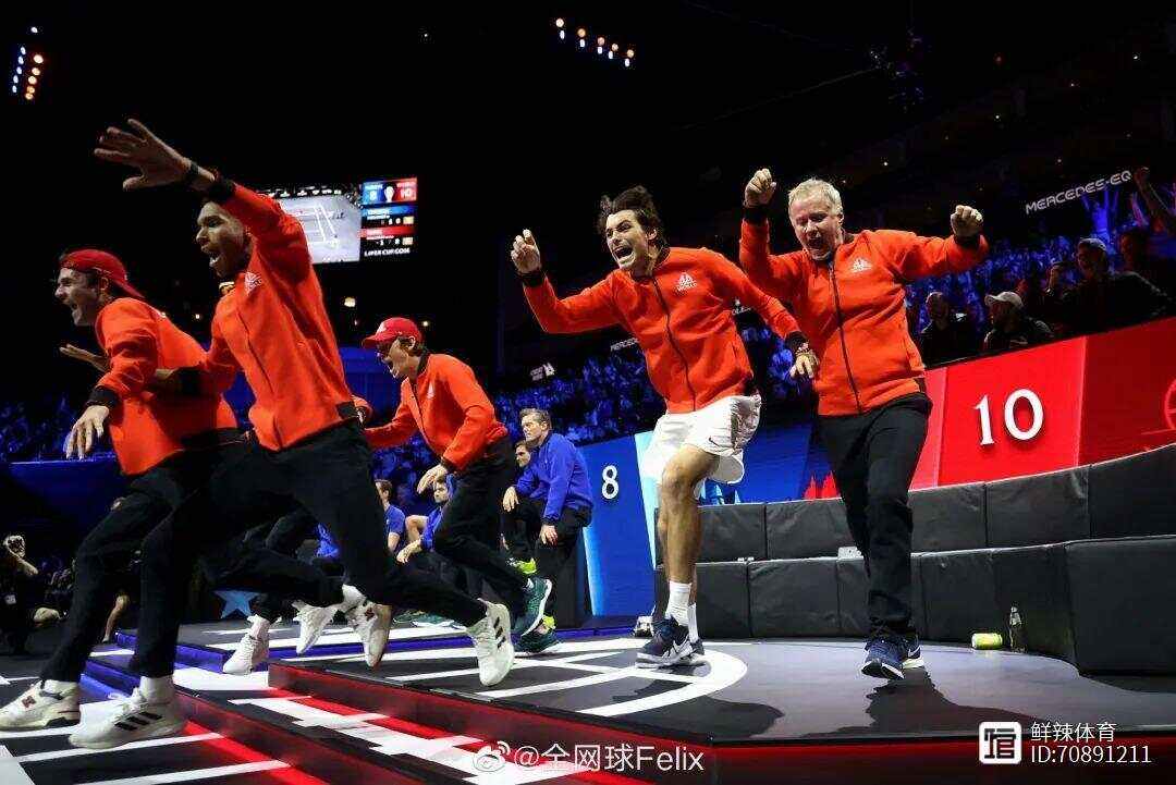 包含德国网球队逆转世界网球队，西西帕斯爆发神勇的词条