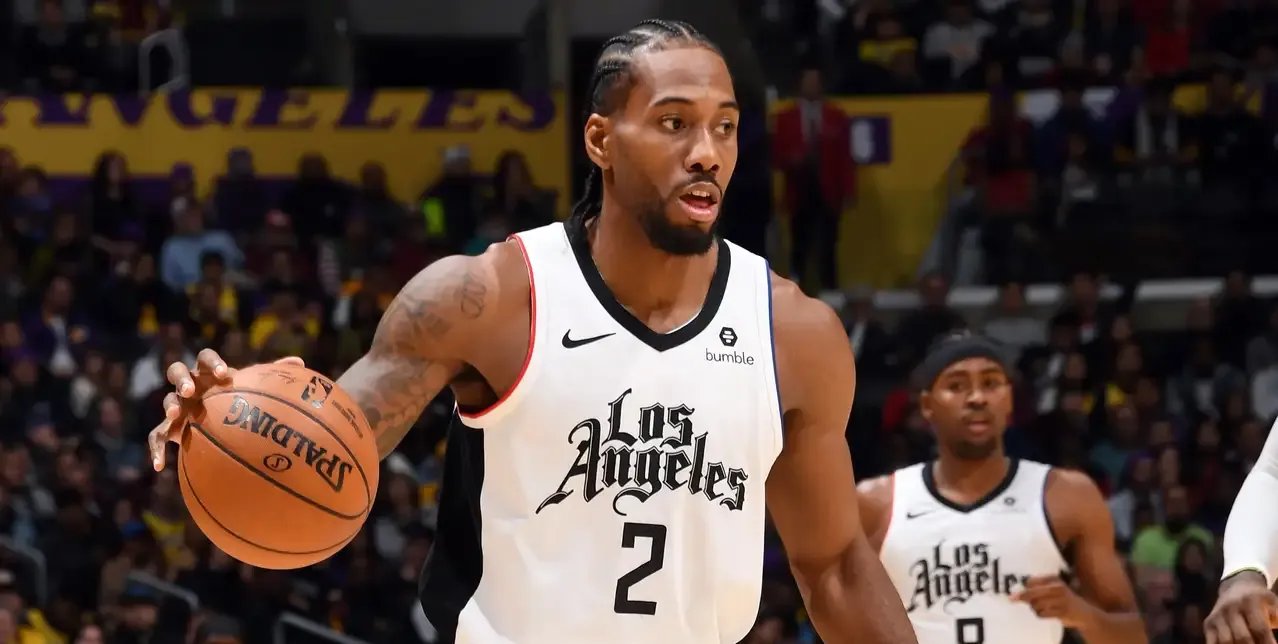 包含快船险胜深圳队，德罗赞关键制胜的词条